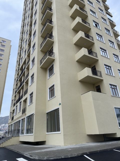 Satılır 3 otaqlı yeni tikili 120 m² — Bakı