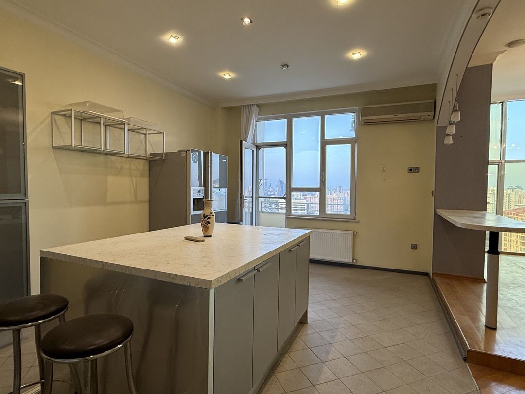 Satılır 3 otaqlı yeni tikili 153 m² — Mənzil, Bakı (2)