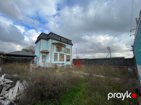 Satılır 6 otaqlı həyət evi/bağ evi 230 m²