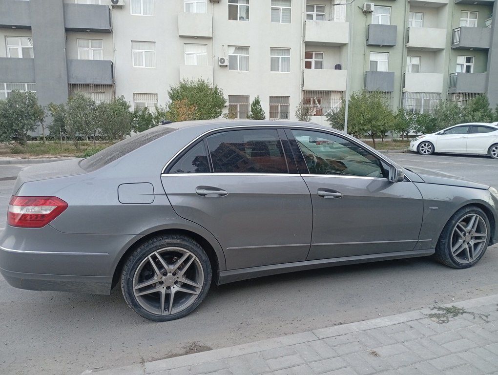 Mercedes E 220, 2.1 L, 2009 il, 436 000 km — Avtomobillər, Bakı (3)