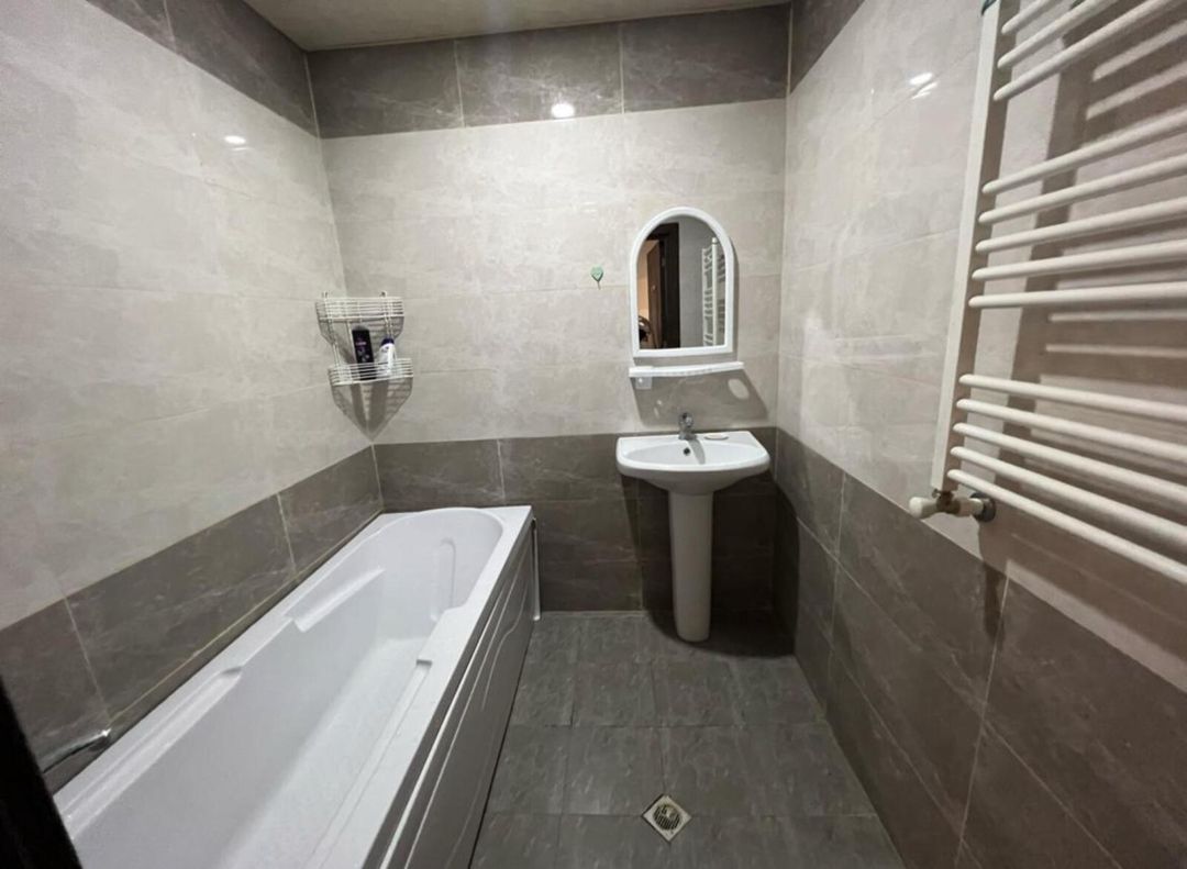 İcarəyə verilir 4 otaqlı yeni tikili 80 m² — Mənzil, Bakı (2)
