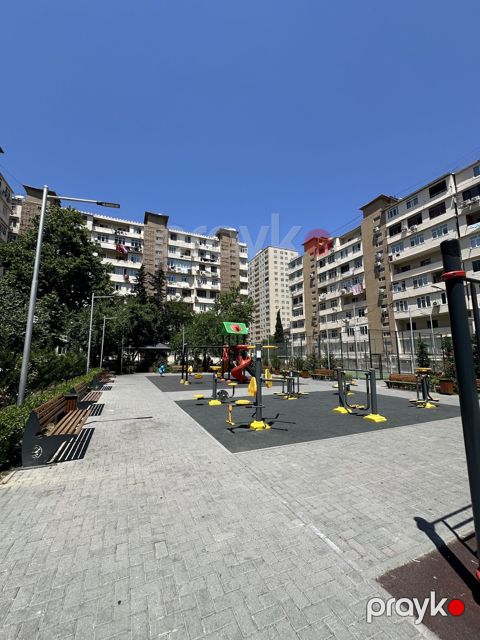Satılır 2 otaqlı köhnə tikili 40 m²