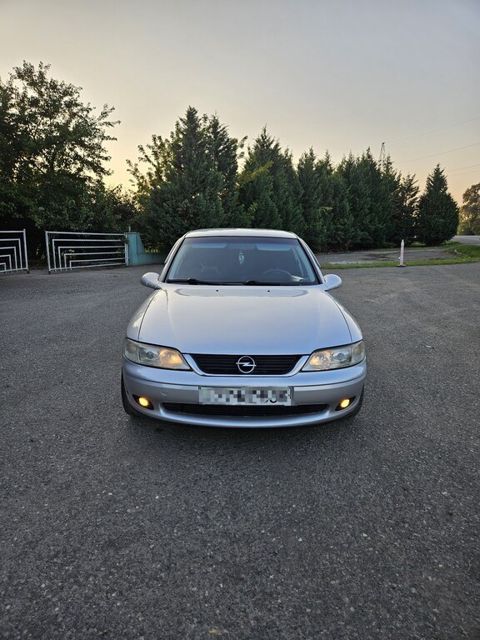 Opel Vectra, 1.8 L, 2001 il, 317 896 km — Qazax