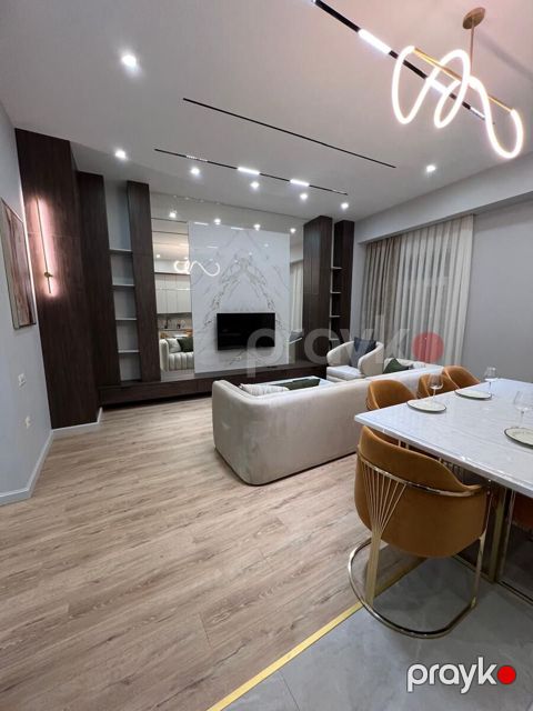 İcarəyə verilir 3 otaqlı yeni tikili 125 m²