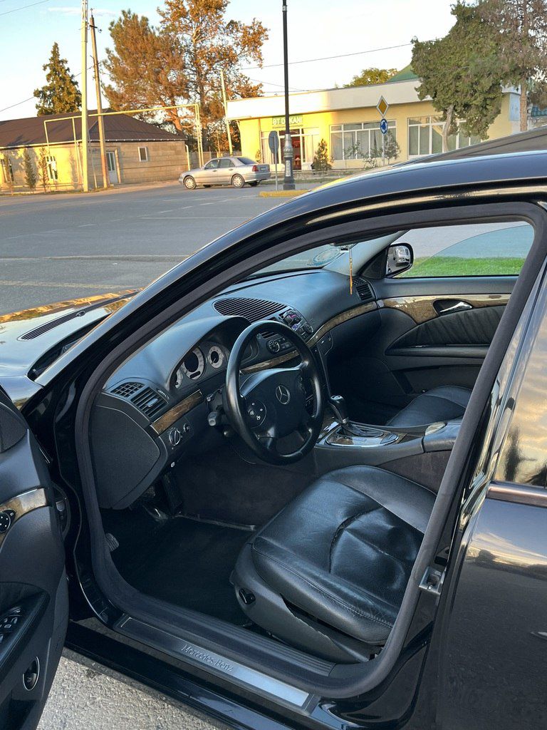 Mercedes E 240 4MATIC, 2.6 L, 2004 il, 377 915 km — Avtomobillər, Bakı (8)