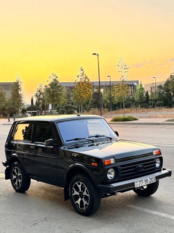 Lada (VAZ) Niva, 1.7 L, 2023 il, 55 000 km — Avtomobillər, Bakı (9)