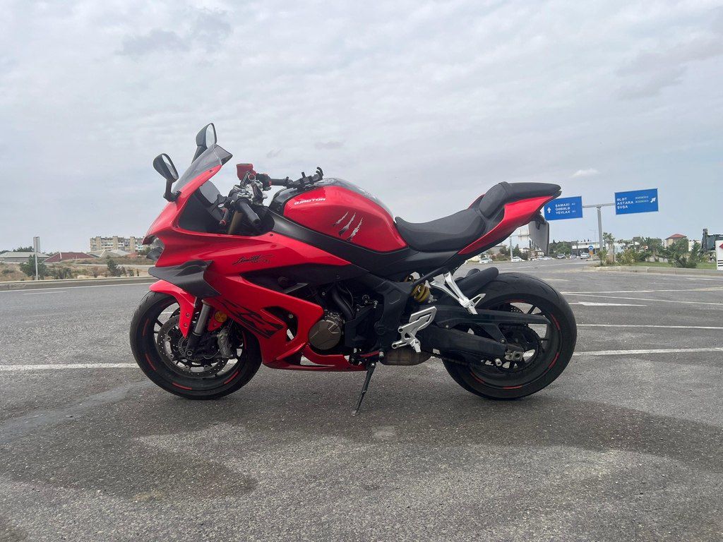 QJMotor SRK 800 RR, 800 sm3, 2025 il, 9 700 km — Motosikletlər, Bakı (7)