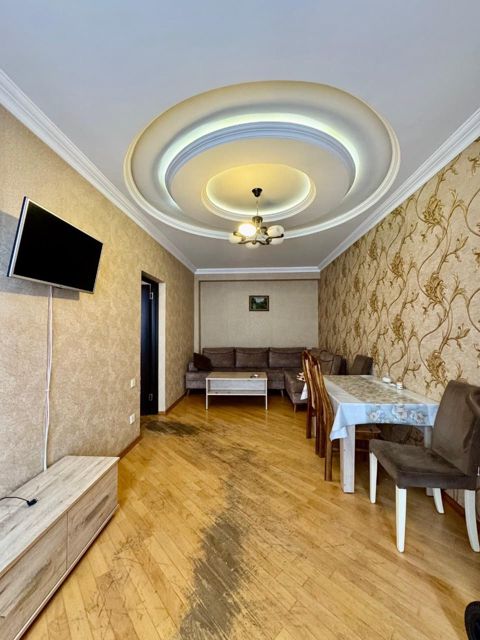 Satılır 2 otaqlı köhnə tikili 50 m² — Bakı
