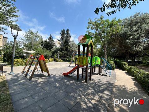 Satılır 3 otaqlı köhnə tikili 110 m²