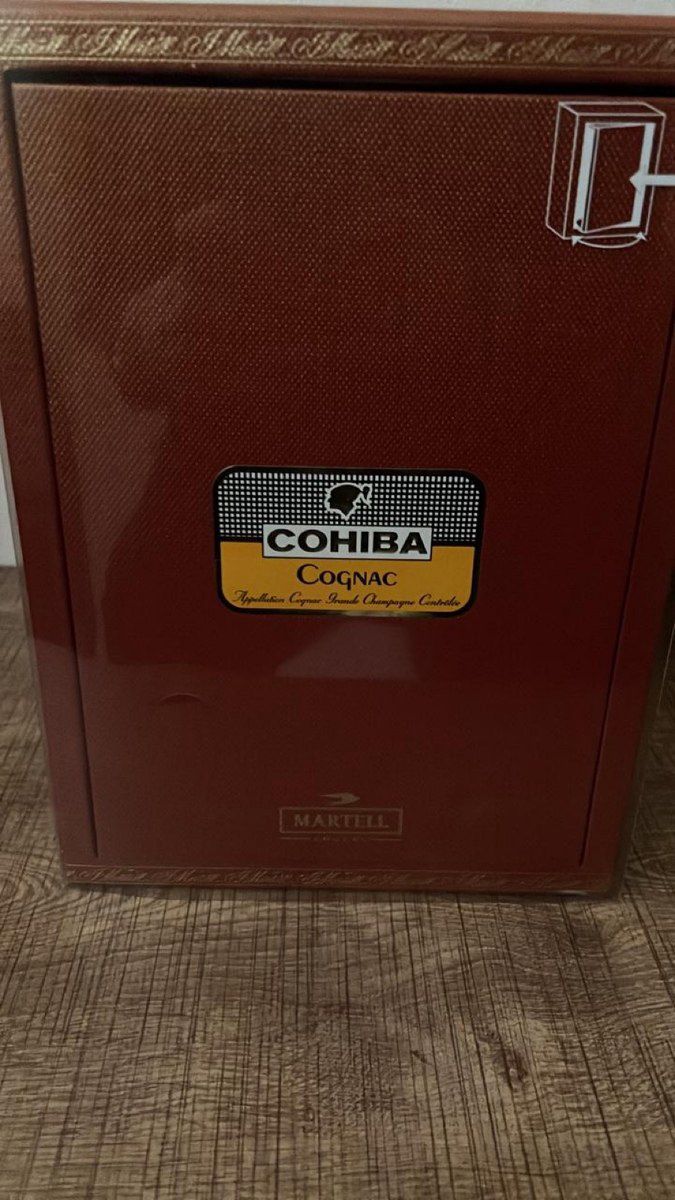 Cohıba Cognac – Martell — Toyuq və xoruz, Bakı (2)