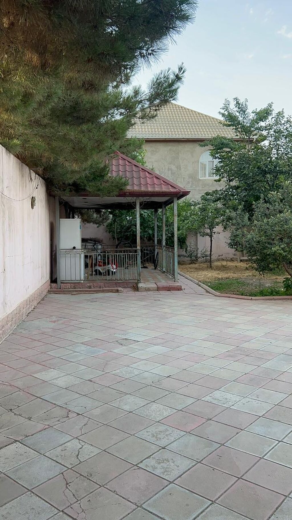 100 kv. m, 3 otaqlı, Kombi, İnternet, İşıq — Ev, villa, Bakı (10)