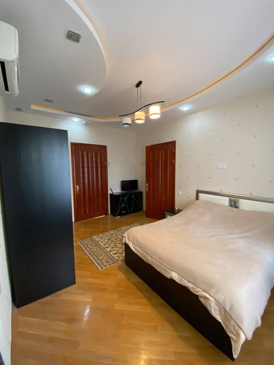 Satılır 4 otaqlı yeni tikili 204 m² — Mənzil, Bakı (11)