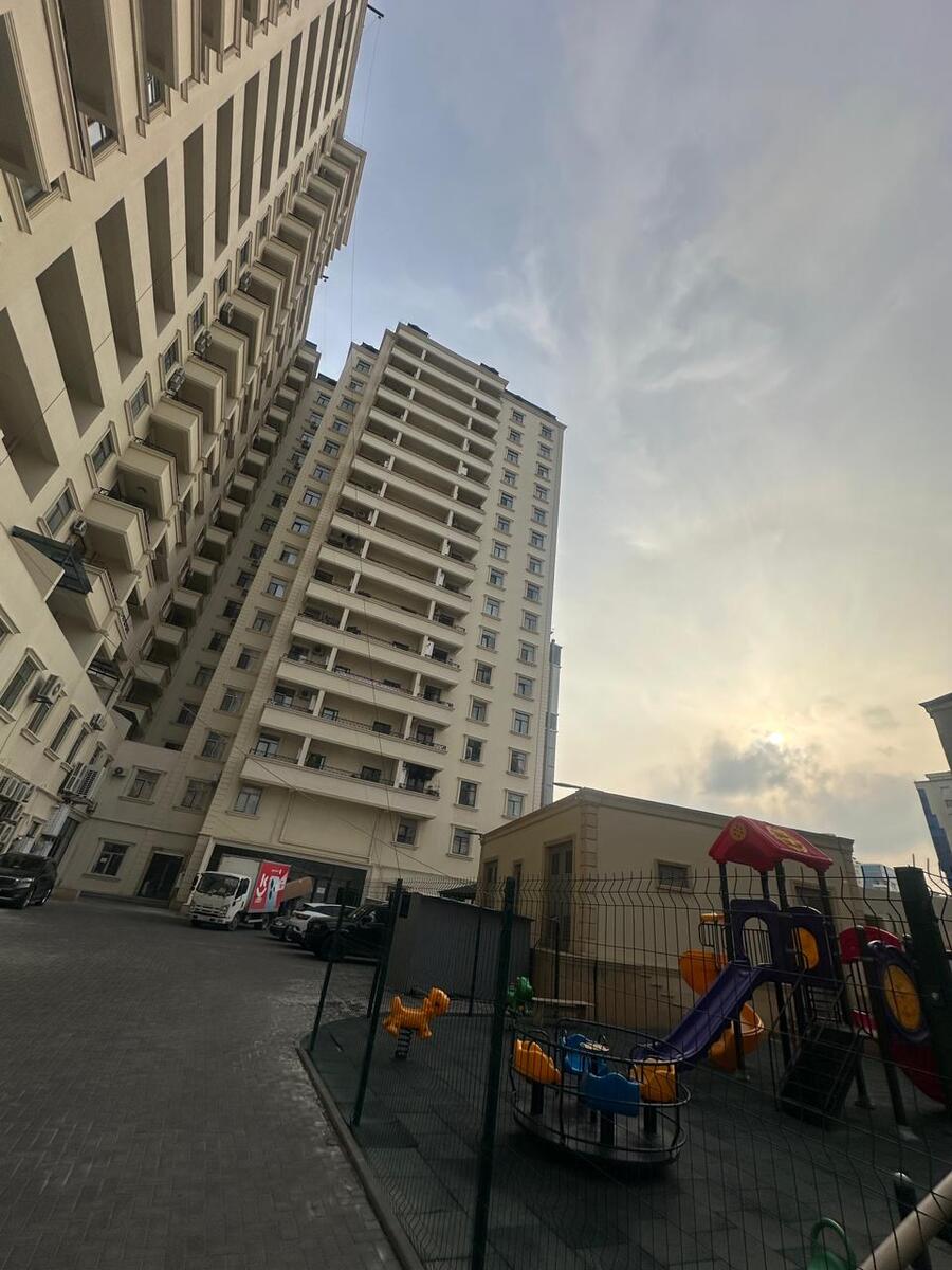 Satılır 4 otaqlı yeni tikili 245.5 m² — Mənzil, Bakı (5)