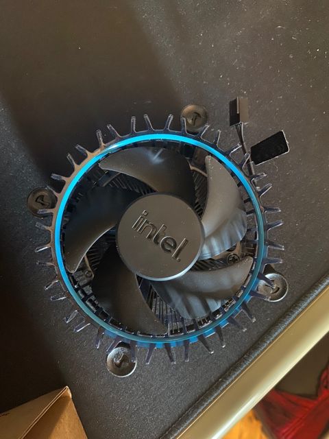 LGA 1700 socket cooler