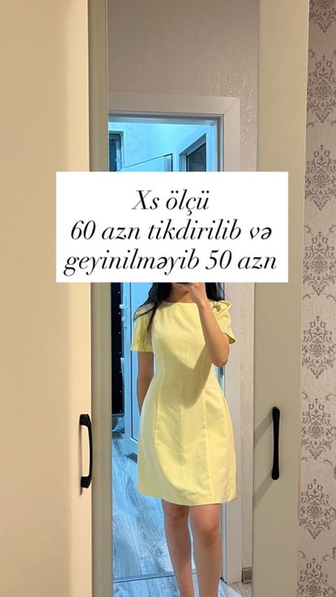XS ölçülü, açıq sarı rəngdə qadın donu. Qısa ətəkli, qısa qol, beldən — Masazır