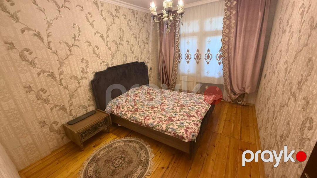Satılır 4 otaqlı köhnə tikili 100 m² — Mənzil, Bakı (3)