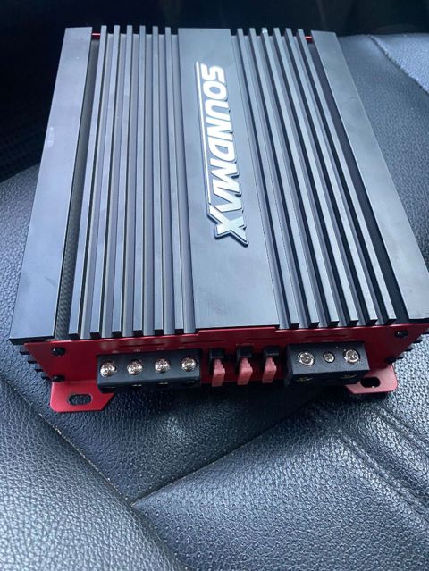 Soundmax 1000.1 monoblok 2 aydi alinib hec bir prablemi yoxdu teze — Bakı