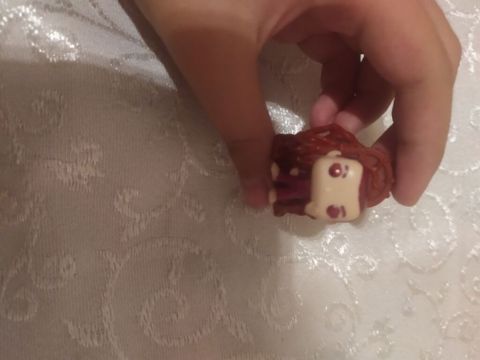 Mini fiqur – kiçik ölçülü, vinil tipli kolleksiya oyuncağı. - Dizayn — Bakı