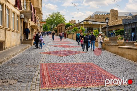 Satılır obyekt 700 m²
