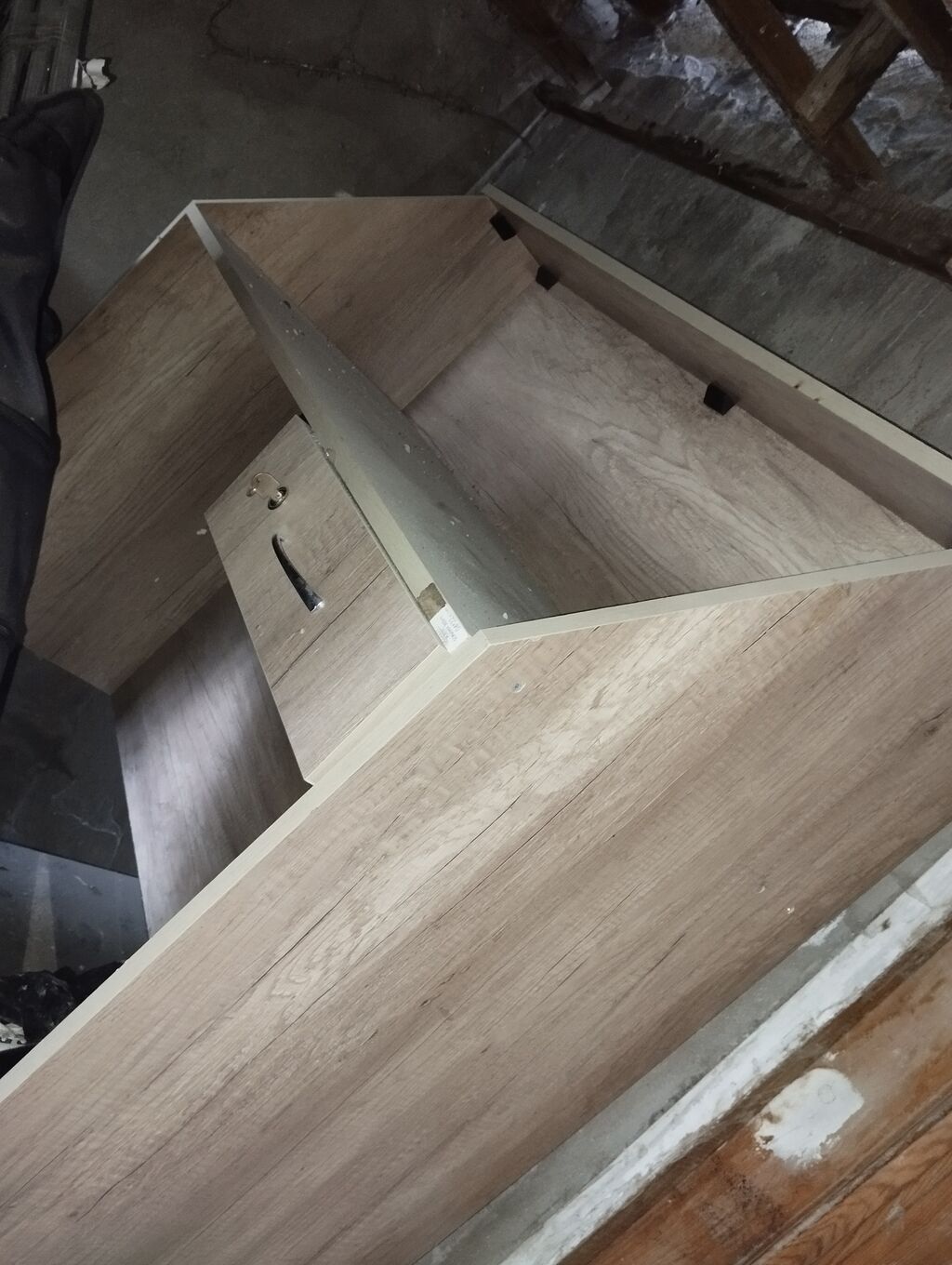 Resepşn kassa masasıTaxta komod/çamadankasa tipli sandıq - Material — Pul qutusunun və şkatulyalar, Bakı (2)