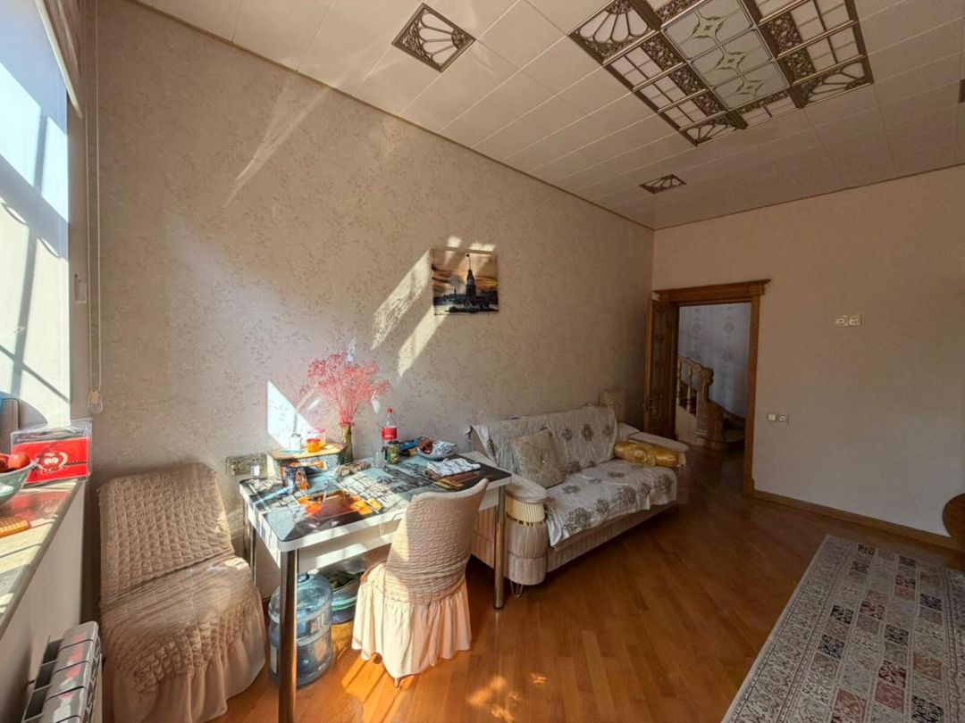 Satılır 5 otaqlı həyət evi/bağ evi 200 m² — Ev, villa, Bakı (2)