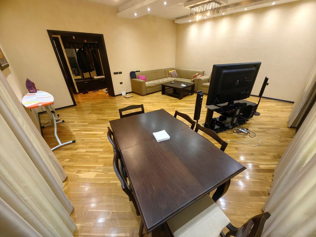 İcarəyə verilir 2 otaqlı köhnə tikili 85 m² — Mənzil, Bakı (7)