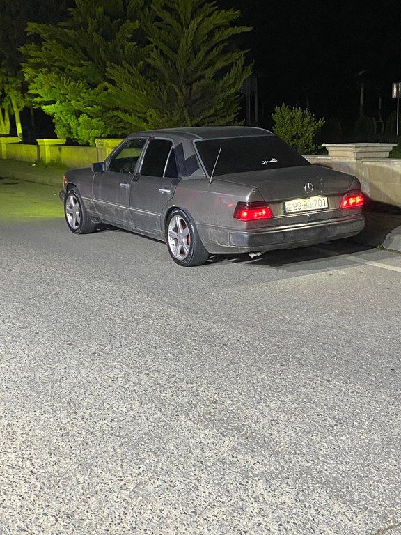 Mercedes 260 E, 2.6 L, 1989 il, 200 000 km — Avtomobillər, Quba (12)