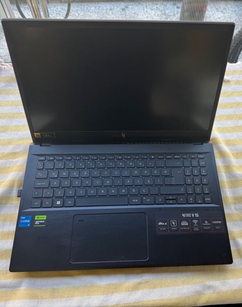 Acer Nitro v 15 noutbuku — Bakı