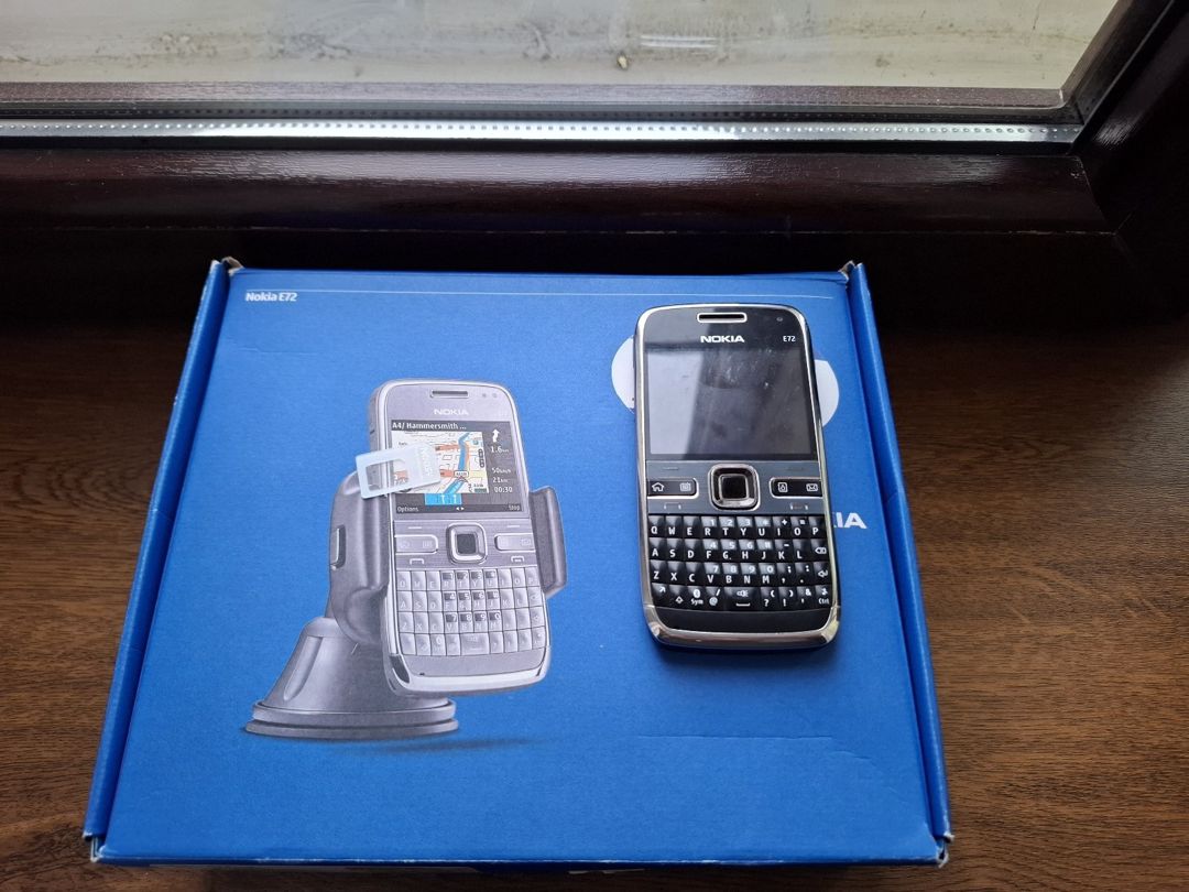 Nokia E72 Zodium Black — Smartfonlar, Bakı