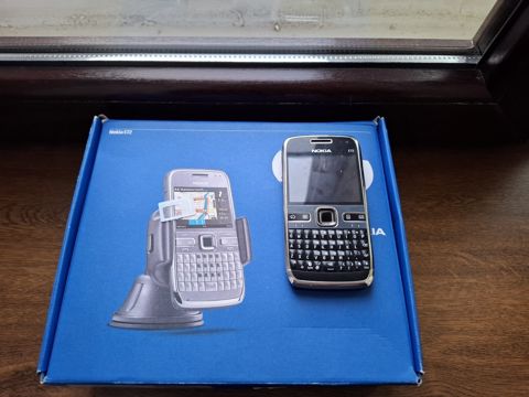 Nokia E72 Zodium Black — Bakı