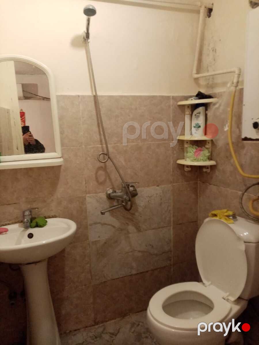 İcarəyə verilir 1 otaqlı köhnə tikili 41 m² — Mənzil, Bakı (3)