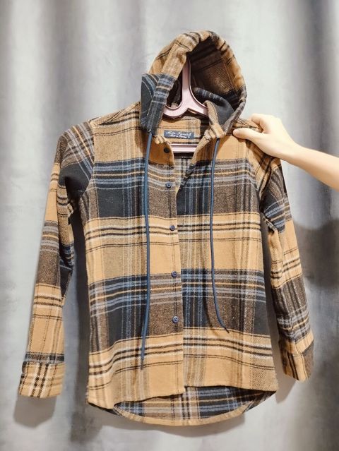 Kapüşonlu flanel köynək - Naxış: Klassik kvadrat/çəpəli (plaid) — Digah