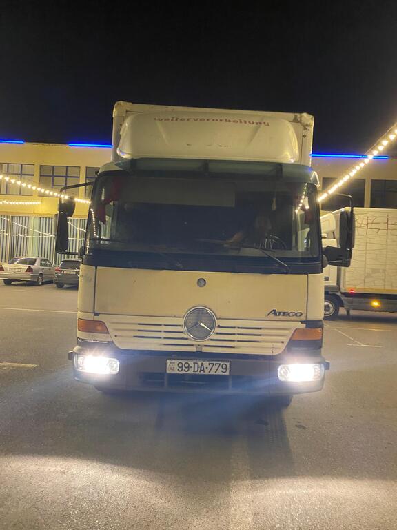 Mercedes Atego 815, 4.3 L, 2003 il, 456 825 km — Yük maşınları, Şirvan (2)
