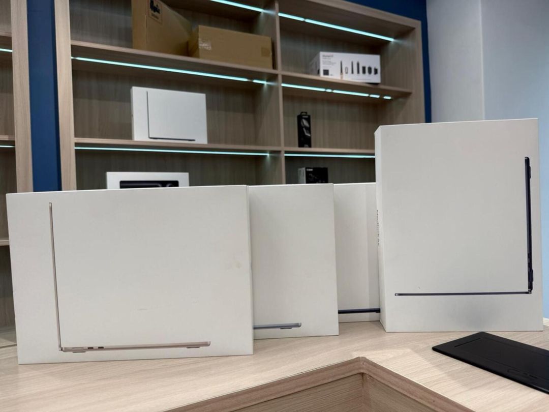Apple Macbook Air 15'inch M5 16/512GB Silver — Noutbuklar, Bakı (5)