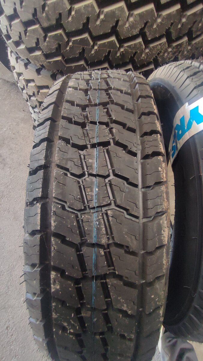 Şinlər 225/75 R16c — Ehtiyat hissələri və aksesuarlar, Bakı (2)