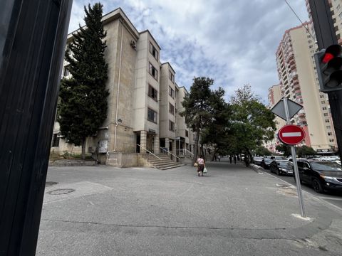 İcarəyə verilir 2 otaqlı köhnə tikili 55 m² — Bakı
