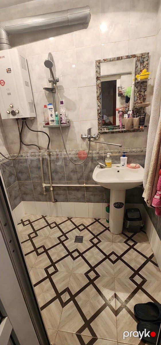 Satılır 3 otaqlı köhnə tikili 75 m² — Mənzil, Bakı (8)