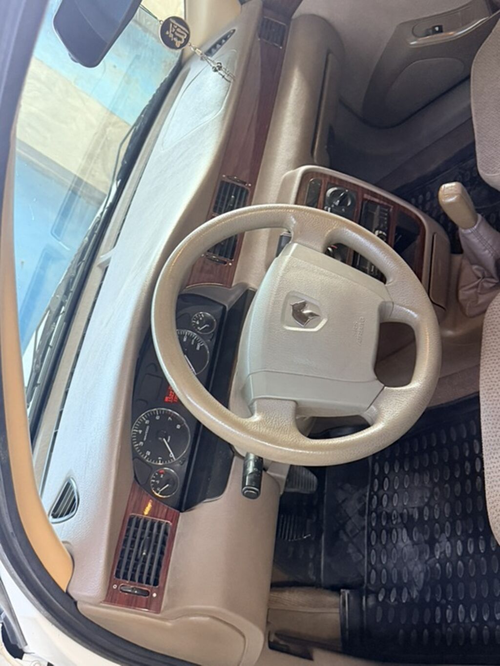 Khazar LX sedan - Kuzov: ağ rəng, 4 qapılı sedan - Komplektasiya: LX — Avtomobillər, Beyləqan (4)