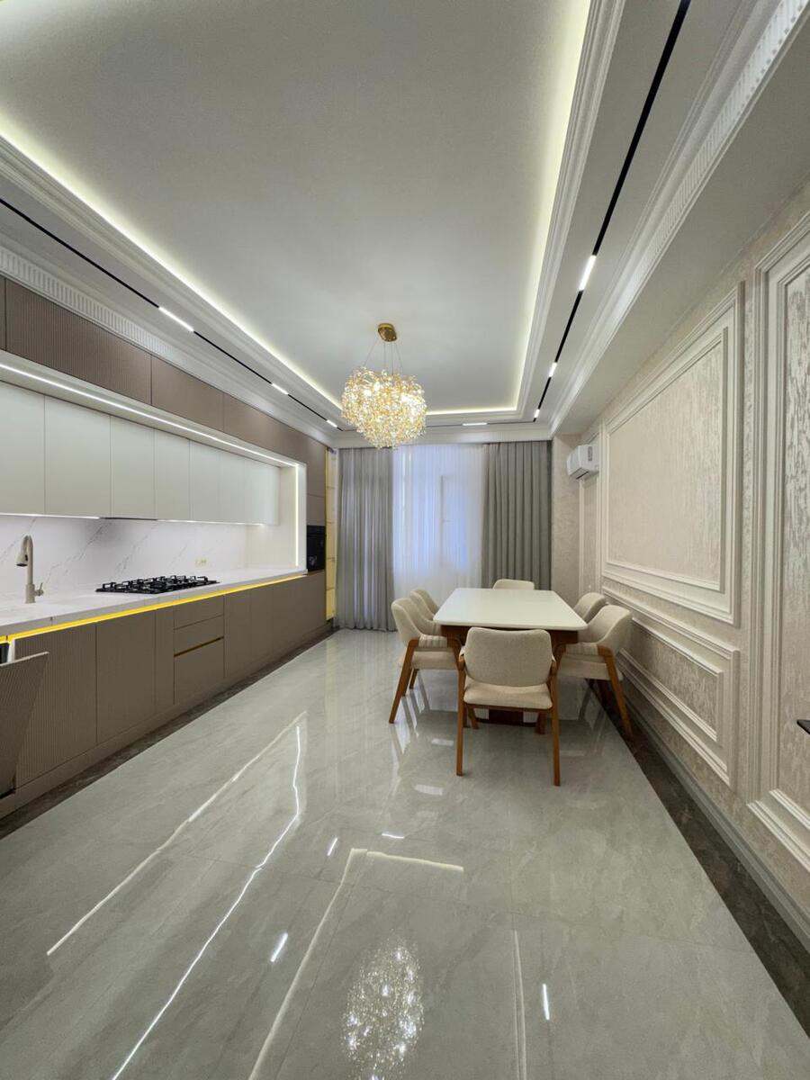 Satılır 4 otaqlı yeni tikili 235 m² — Mənzil, Bakı (12)