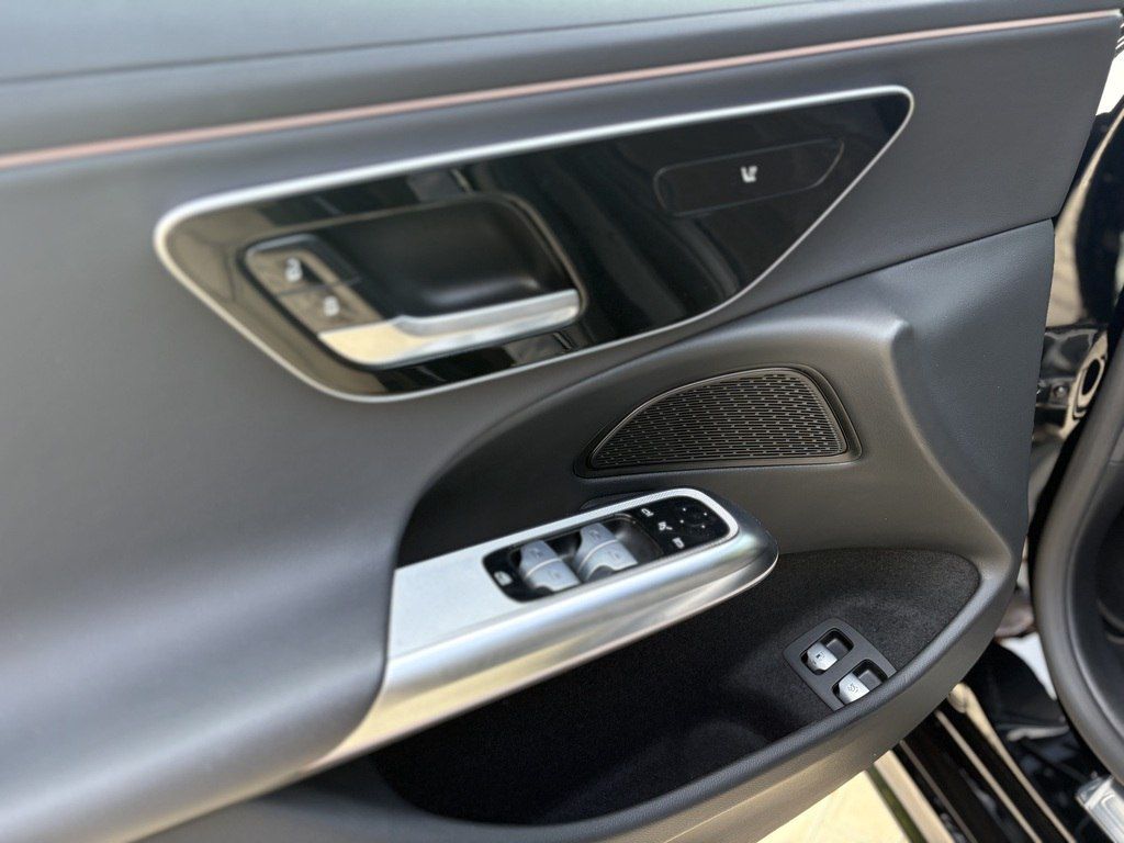 Mercedes E 350 e 2.0 L, 25.4 kWh, 2024 il, 19 000 km — Avtomobillər, Bakı (9)