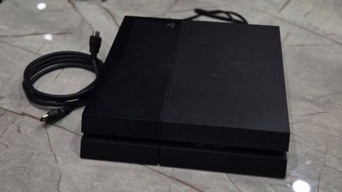 Sony PlayStation 4 500GB — Bakı