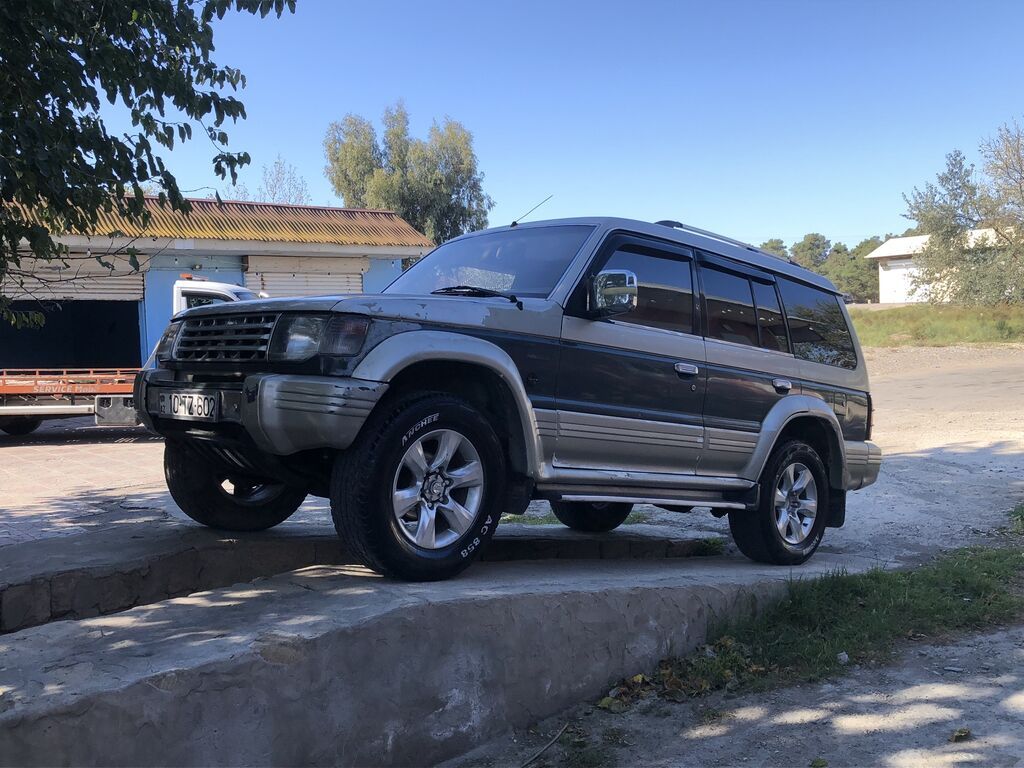 SUV – 7 yerlik, 5 qapılı, tam ötürücülü ofroud tipli model. Xarici — Avto, İmişli (3)