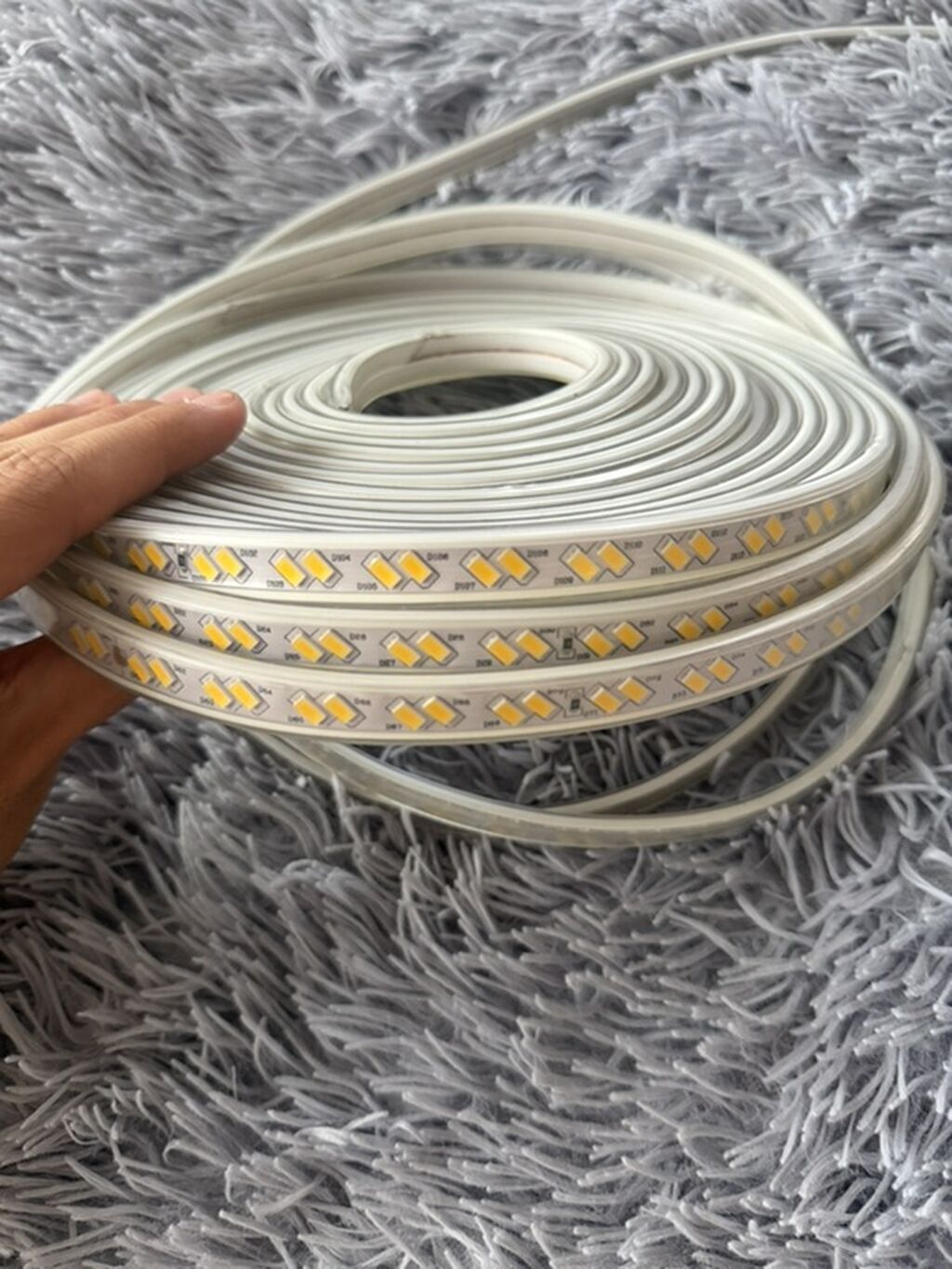 1 metr 1 azn 15 metr əldədir sarı rəng yanır ışığı çox güclüdür LED — LED işıqlandırma, Masazır