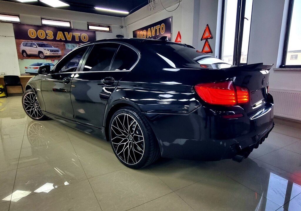 BMW 530, 3.0 L, 2011 il, 321 300 km — Avtomobillər, Bakı (6)