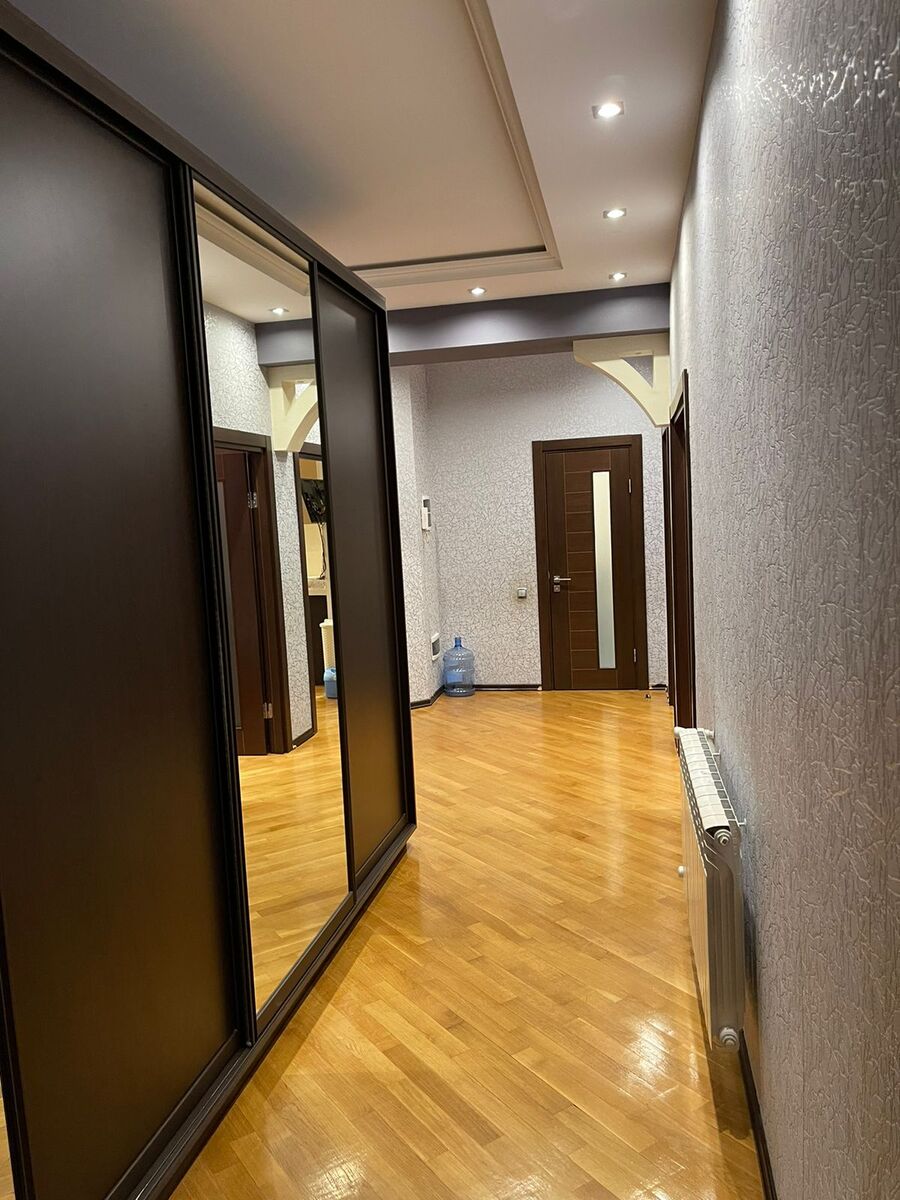 Satılır 3 otaqlı yeni tikili 160 m² — Mənzil, Bakı (11)