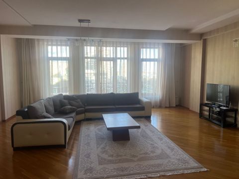İcarəyə verilir 3 otaqlı yeni tikili 190 m² — Bakı