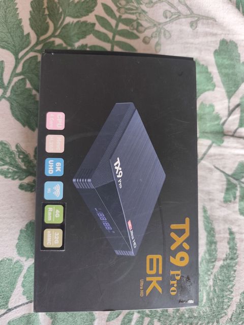 TX9 Pro 6K Ultra HD Android TV Box Ekran: 6K Ultra HD çıxış dəstəyi — Astara