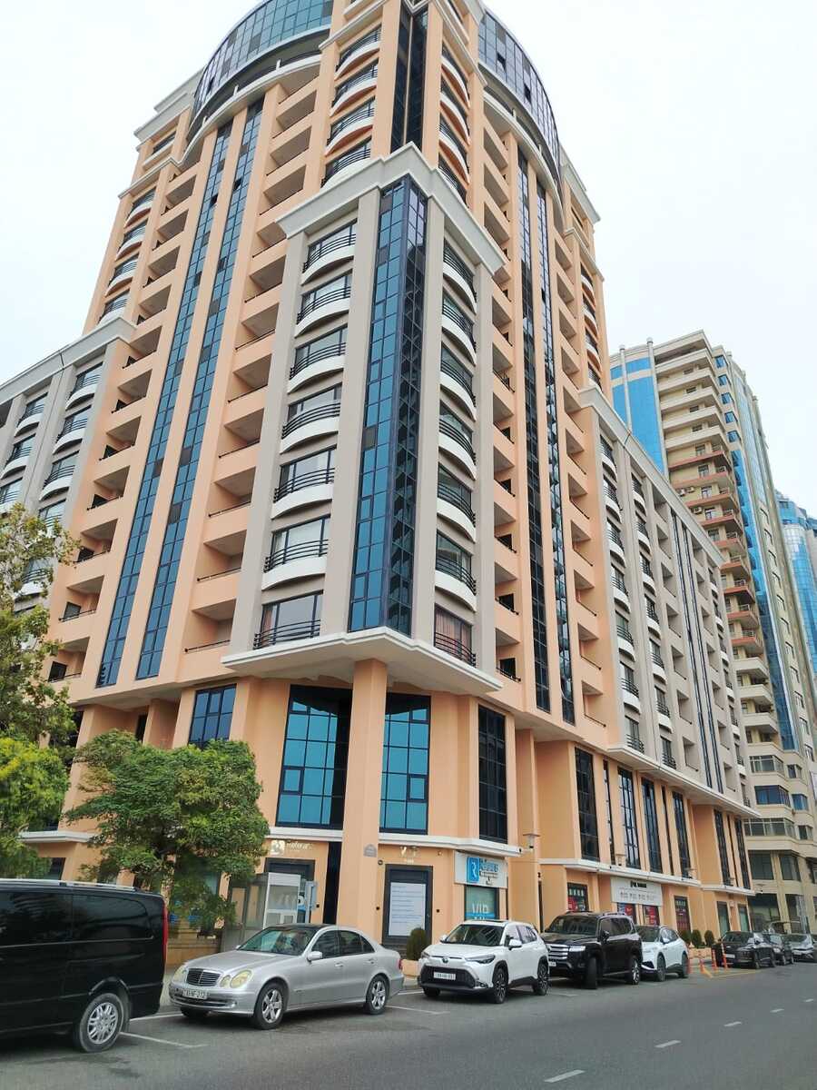 İcarəyə verilir 4 otaqlı yeni tikili 200 m² — Mənzil, Bakı (2)
