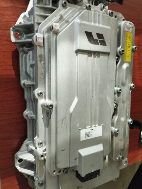 Lixiang l9, l7 invertoru — Bakı