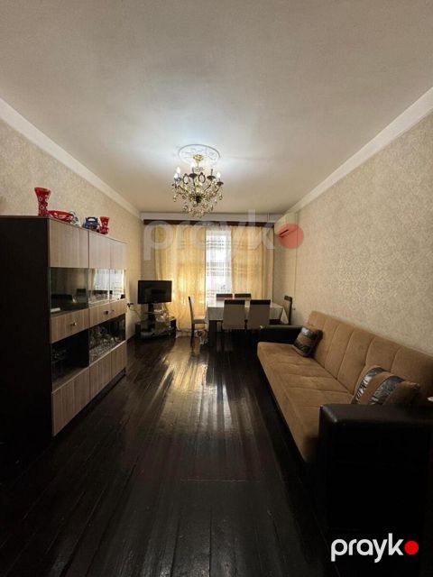 İcarəyə verilir 2 otaqlı köhnə tikili 55 m²